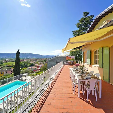 Collina Del Sole 12 Pax By Villasretreats فيلة *