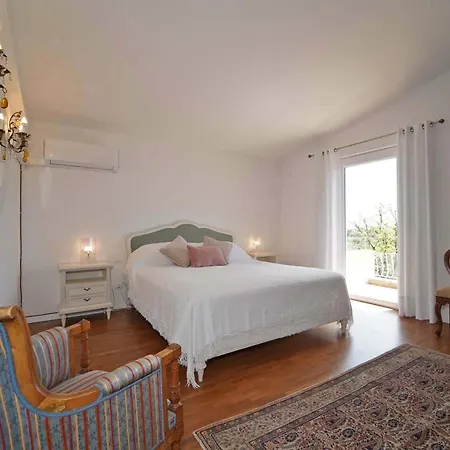 Collina Del Sole 12 Pax By Villasretreats فيلة
