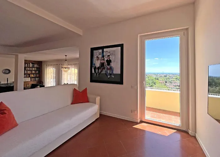 Villa Collina Del Sole 12 Pax By Villasretreats *