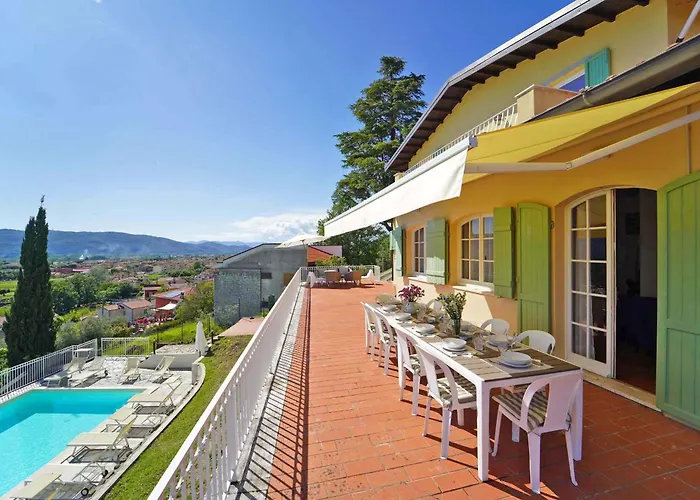 Villa Collina Del Sole 12 Pax By Villasretreats *